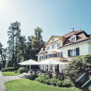 4* Hotel Biohotel Schlossgut